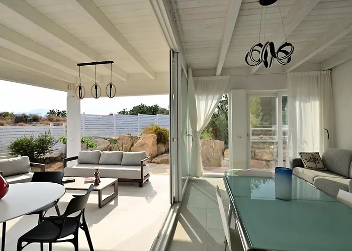 Iside バウネーイ