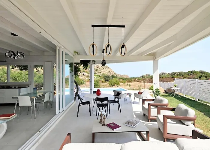 Iside ヴィラ バウネーイ