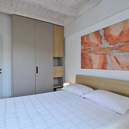 Iside Vila Baunei