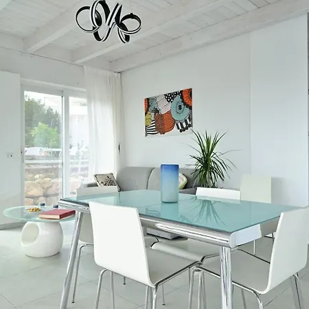 Villa Iside *