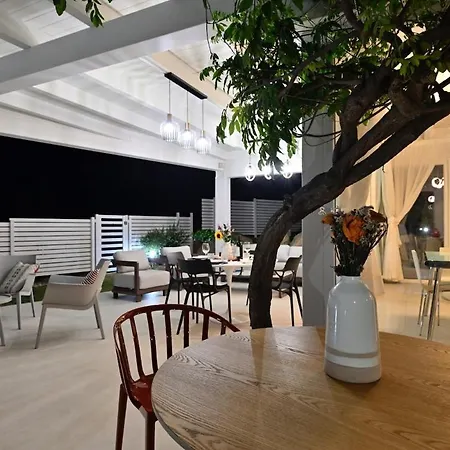 Iside Villa *